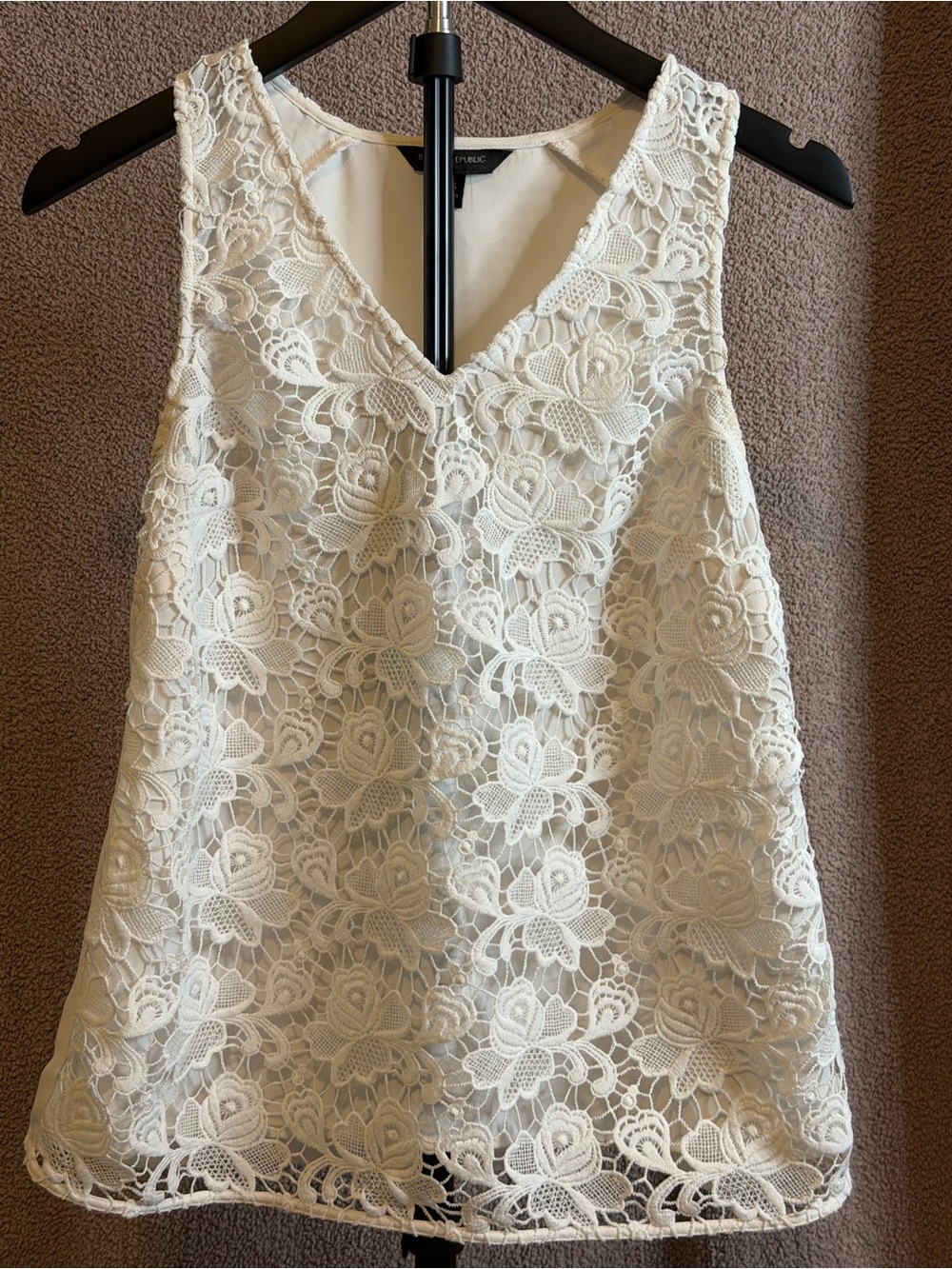 Banana Republic Ivory Floral Lace Front Sleeveless Blouse XS